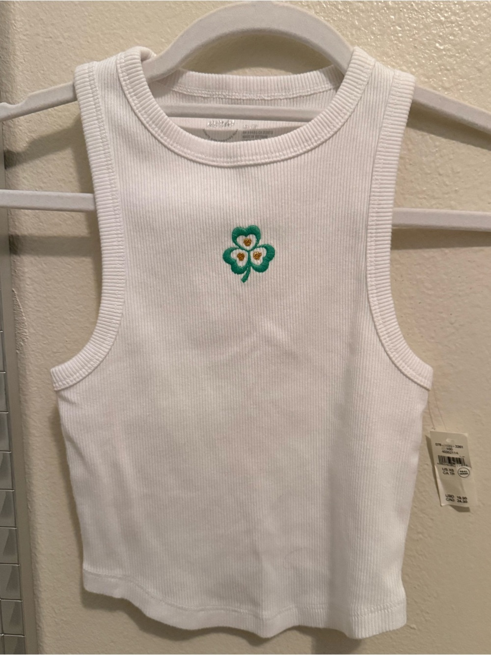 Aerie White Crop Tank Top with Green Clover - Size XS